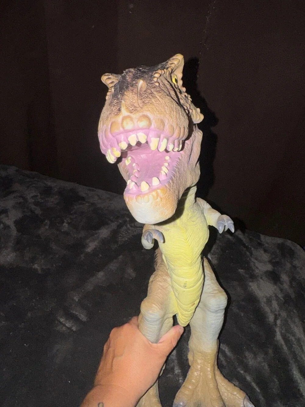 Toys R Us Tyrannosaurus rex Dinosaur Figure 22 Inch Tan Black Yellow